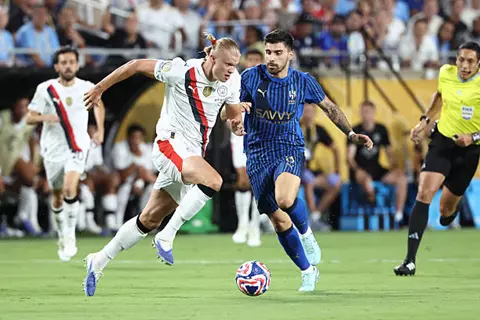 إنجاز تاريخي كتبه الزعيم.. الهلال يقصي مانشستر سيتي من كأس العالم للأندية